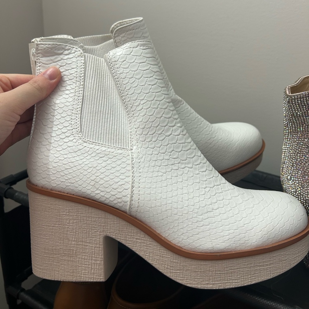 NWOT White Textured Ankle Boots